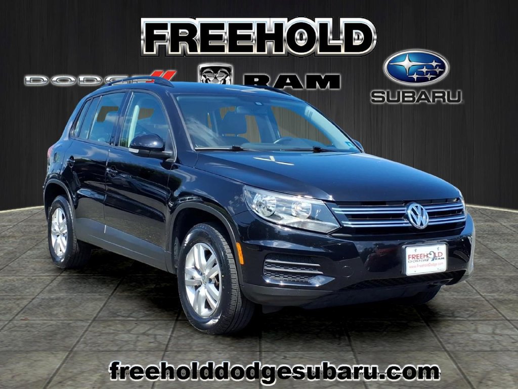 Used 2016 Volkswagen Tiguan S FWD image 1