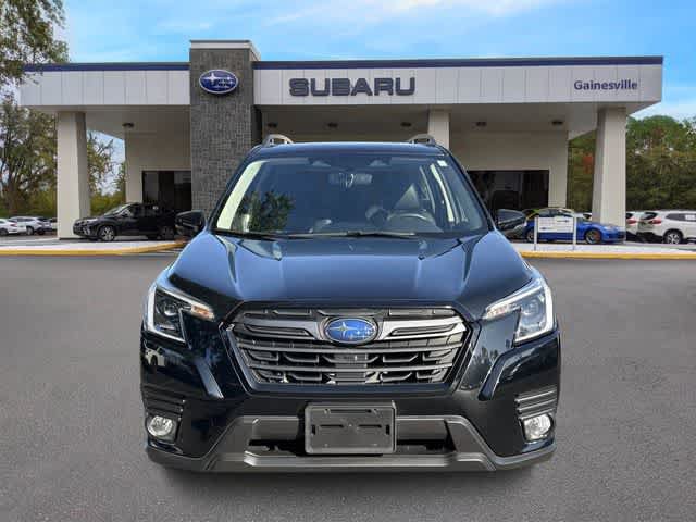 Certified 2023 Subaru Forester Limited AWD/4WD image 9