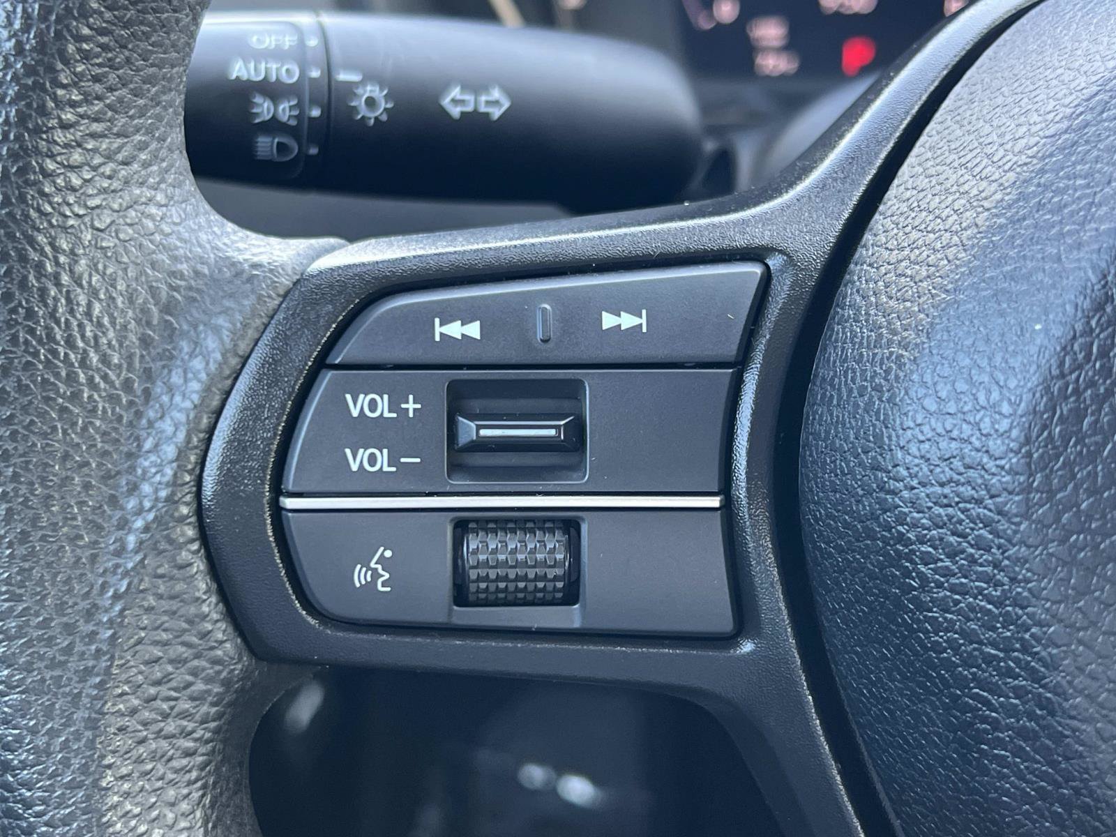 Certified 2025 Honda Accord SE image 9
