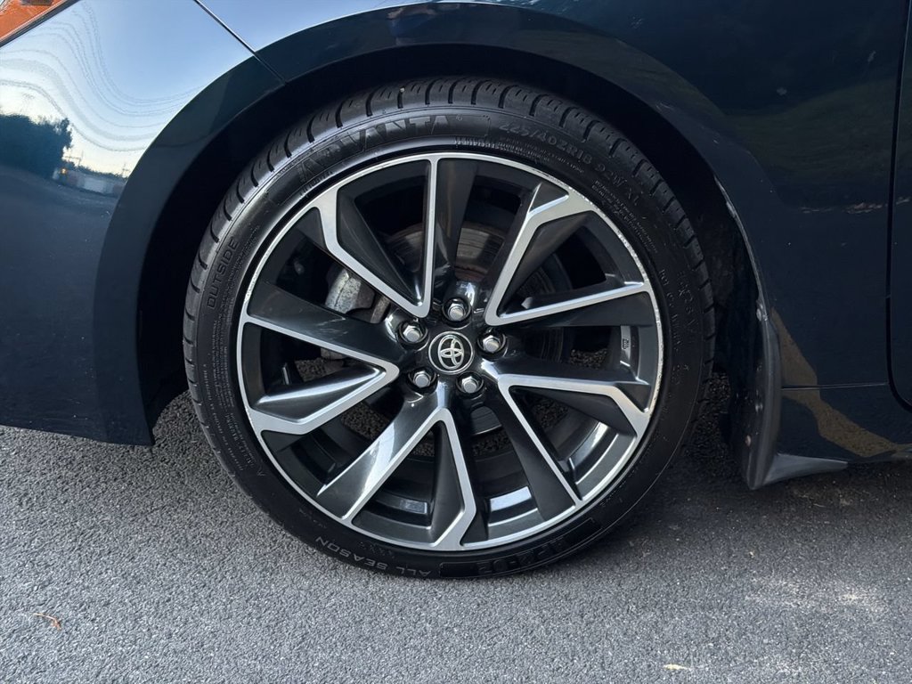 Used 2019 Toyota Corolla XSE FWD image 10