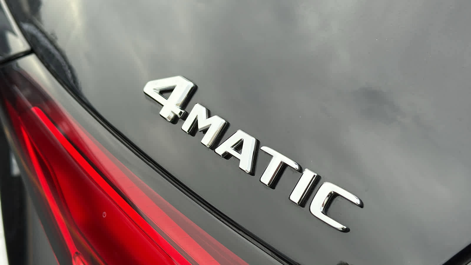 New 2025 Mercedes-Benz GLC 350e 4MATIC image 9