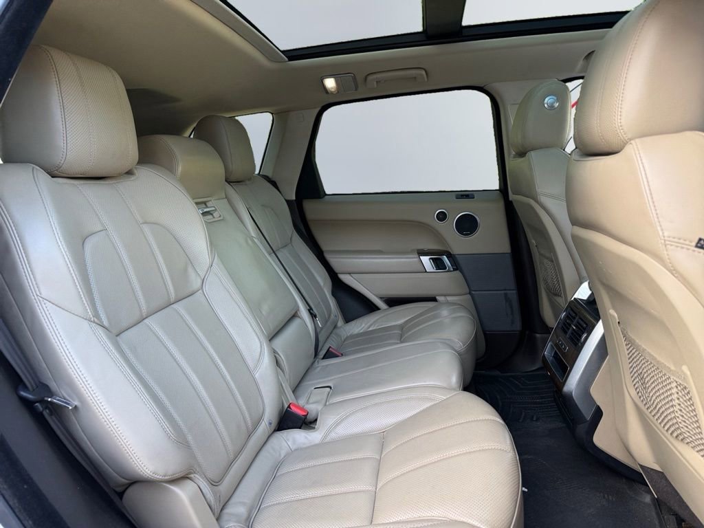 Used 2016 Land Rover Range Rover Sport HSE image 20
