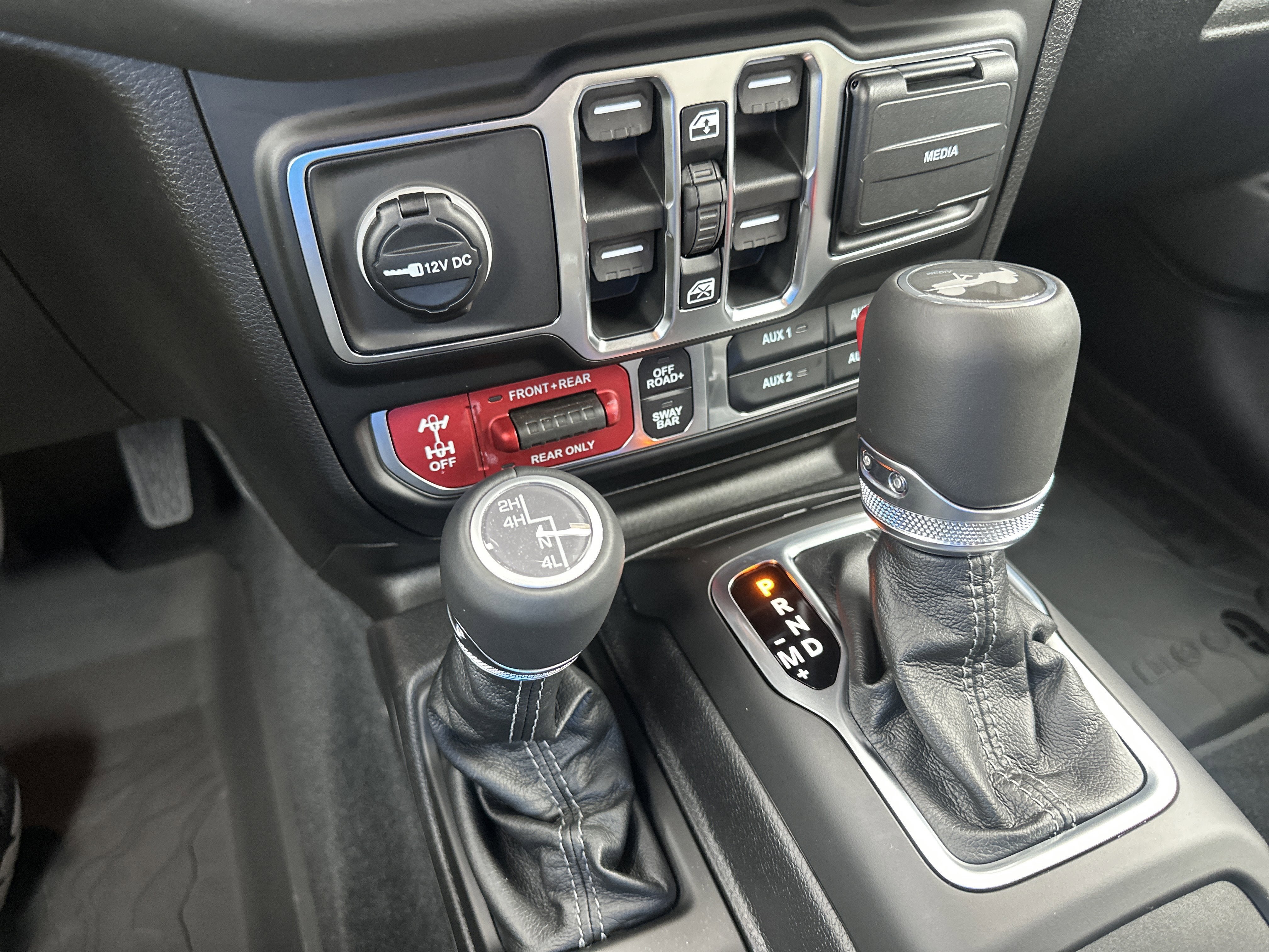 New 2026 Jeep Wrangler Unlimited Rubicon AWD/4WD image 38