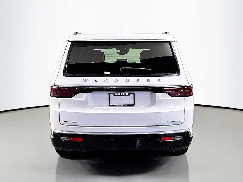 Used 2023 Jeep Wagoneer L Series III w/ Preferred Equipment Group image 6