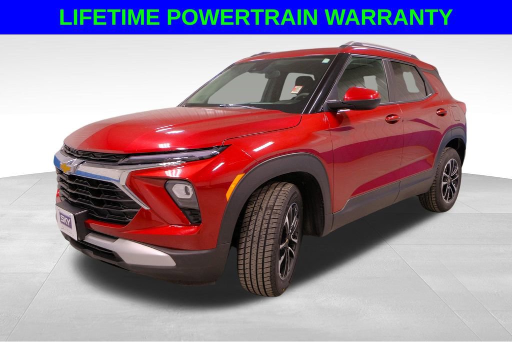 Used 2025 Chevrolet TrailBlazer LT image 1