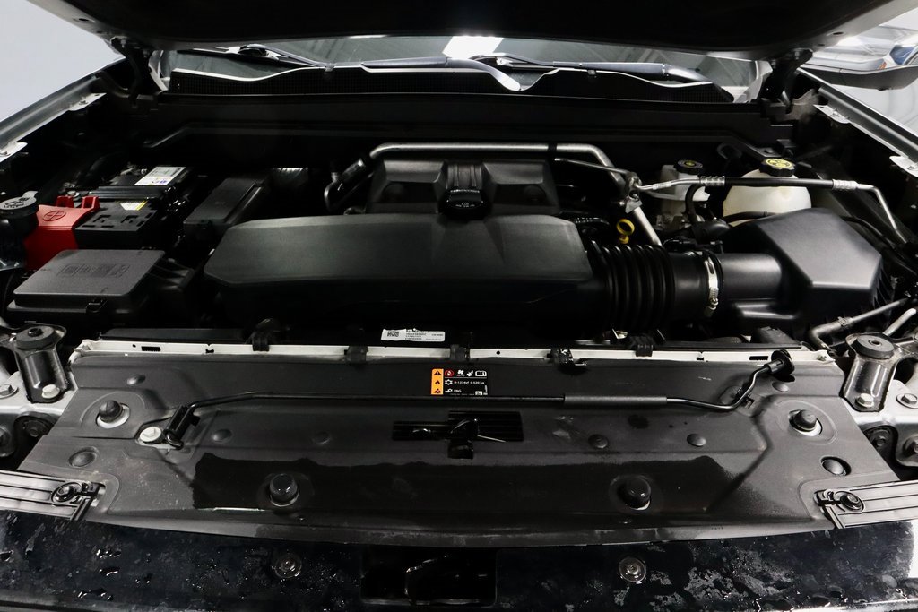 Used 2023 GMC Canyon Denali image 17