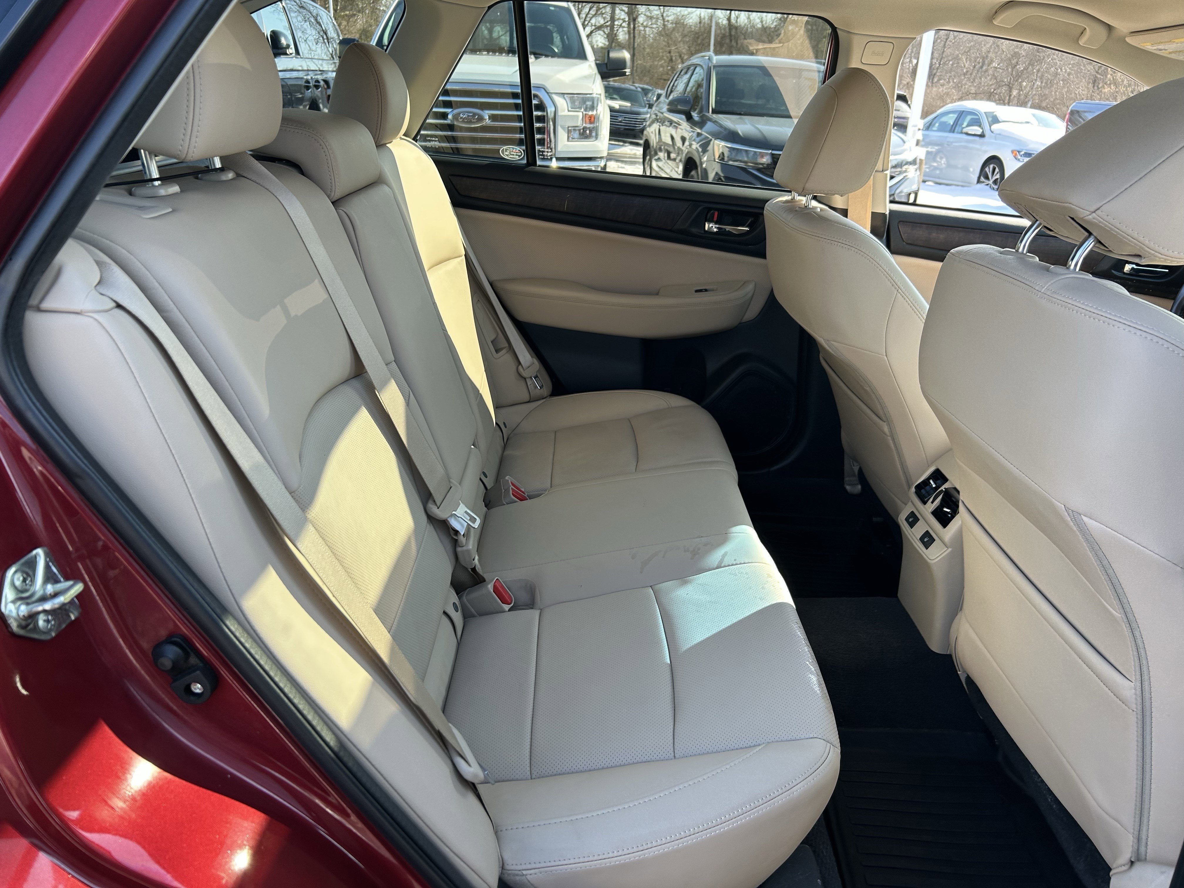 Used 2017 Subaru Outback 3.6R Limited image 33