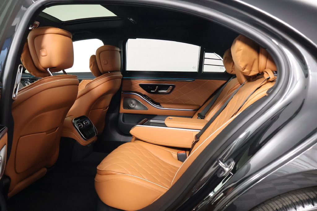 New 2027 Mercedes-Benz S 580 4MATIC Sedan image 6
