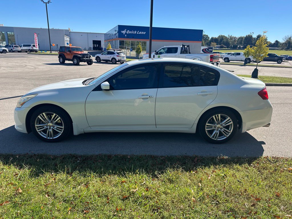 Used 2010 INFINITI G37 Journey w/ Premium Pkg RWD image 8