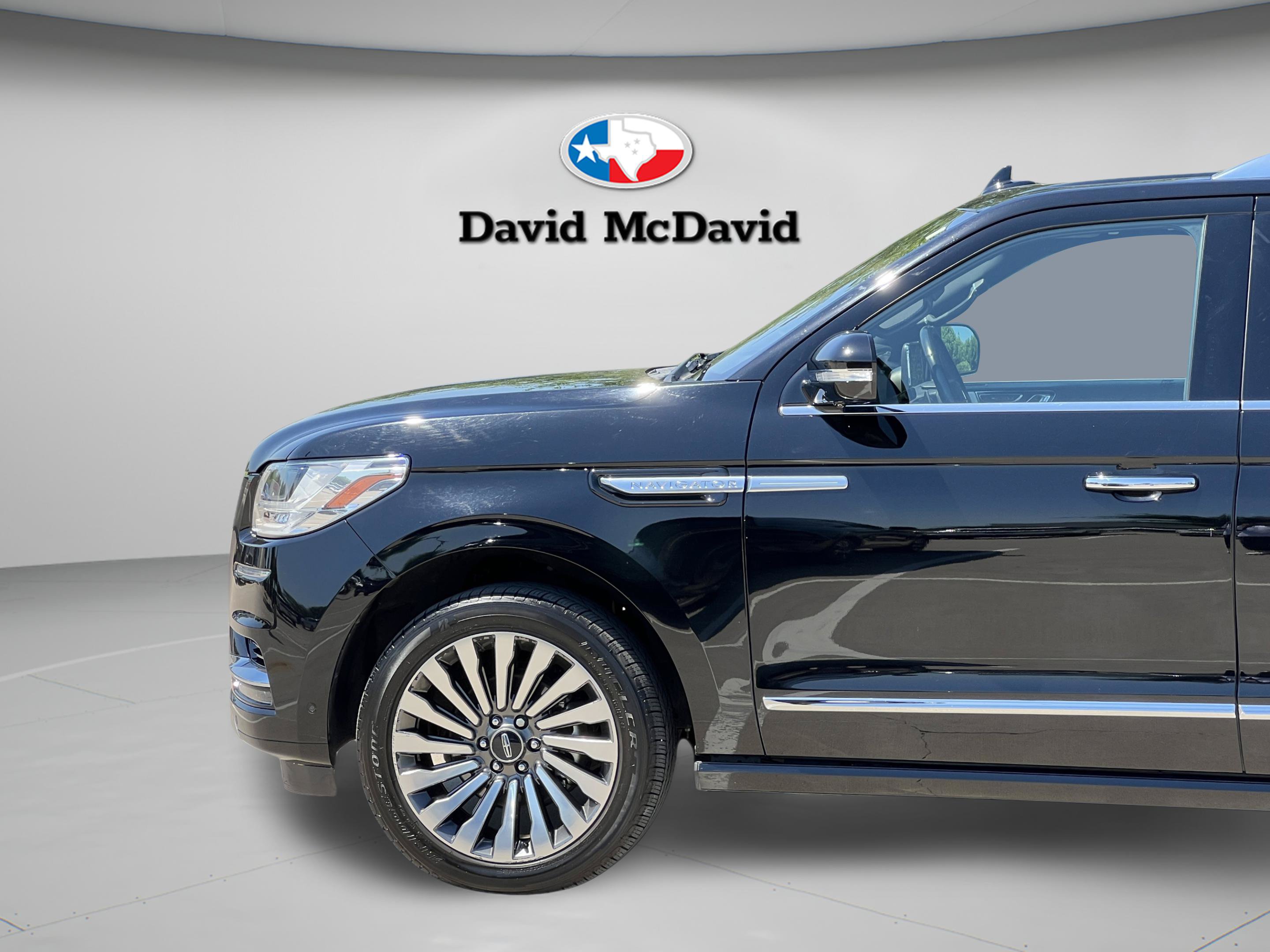 Used 2018 Lincoln Navigator L Reserve w/ Technology Package AWD/4WD image 36