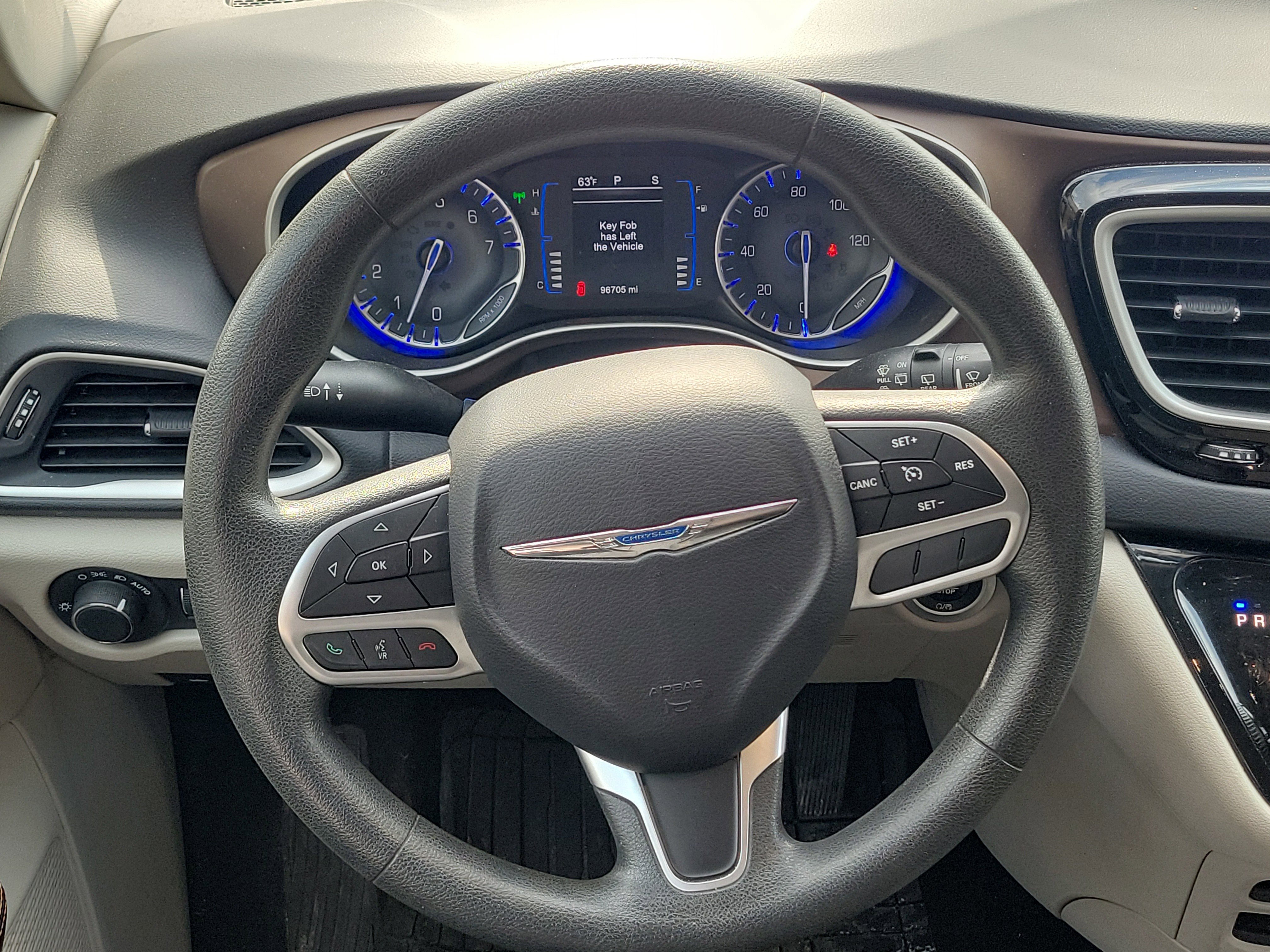 Used 2017 Chrysler Pacifica Touring image 10