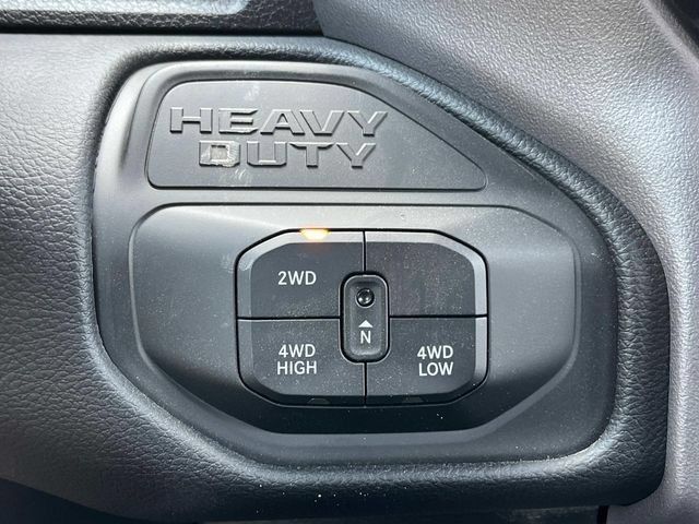 New 2025 RAM 2500 Big Horn AWD/4WD image 17