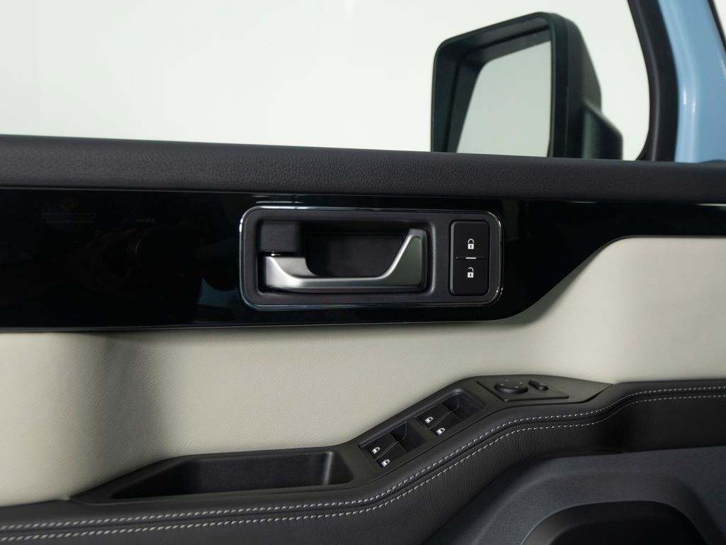 New 2026 INEOS Grenadier Fieldmaster Edition AWD/4WD image 11
