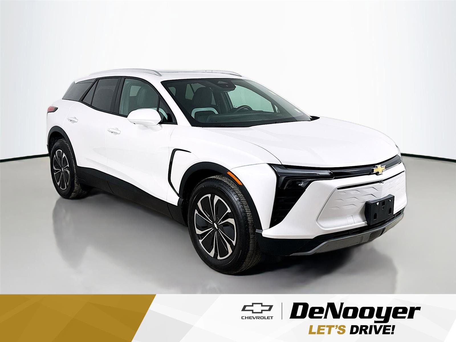 Used 2024 Chevrolet Blazer EV LT image 1
