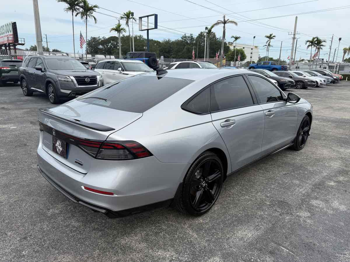 Used 2024 Honda Accord Sport image 7