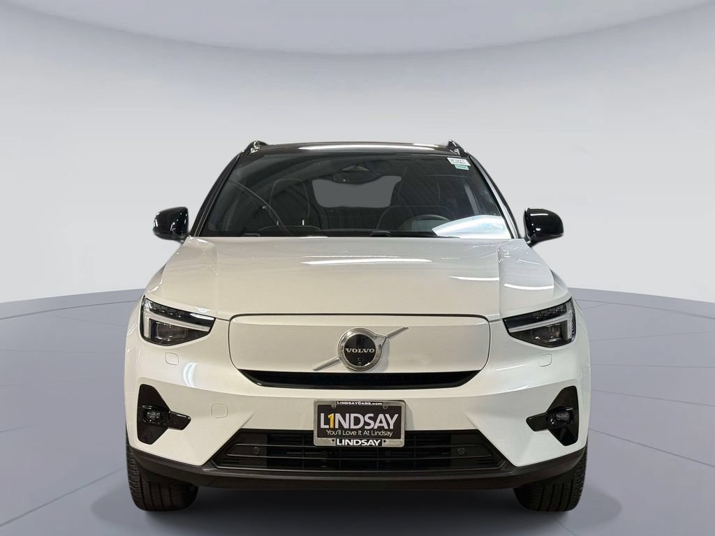 Used 2024 Volvo XC40 Recharge Ultimate w/ Protection Package Premier AWD/4WD image 8