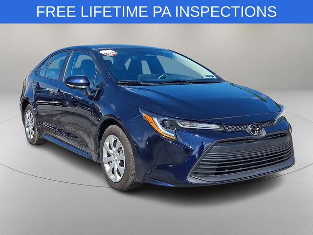 Used 2024 Toyota Corolla LE FWD image 2