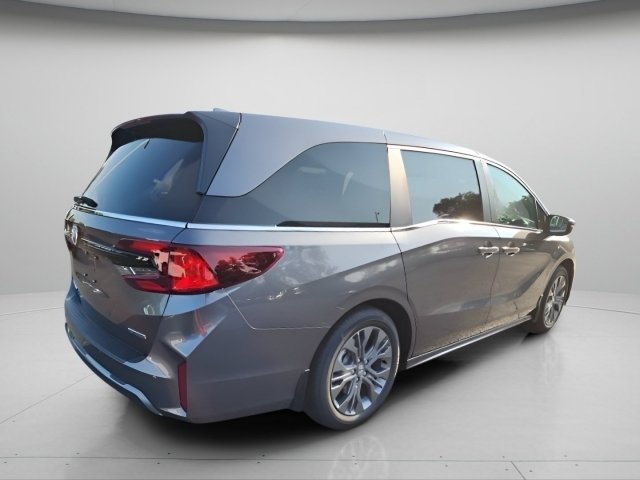 New 2026 Honda Odyssey Touring image 8
