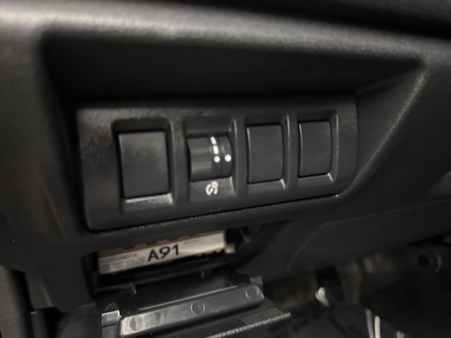 Used 2022 Subaru Outback Premium image 16