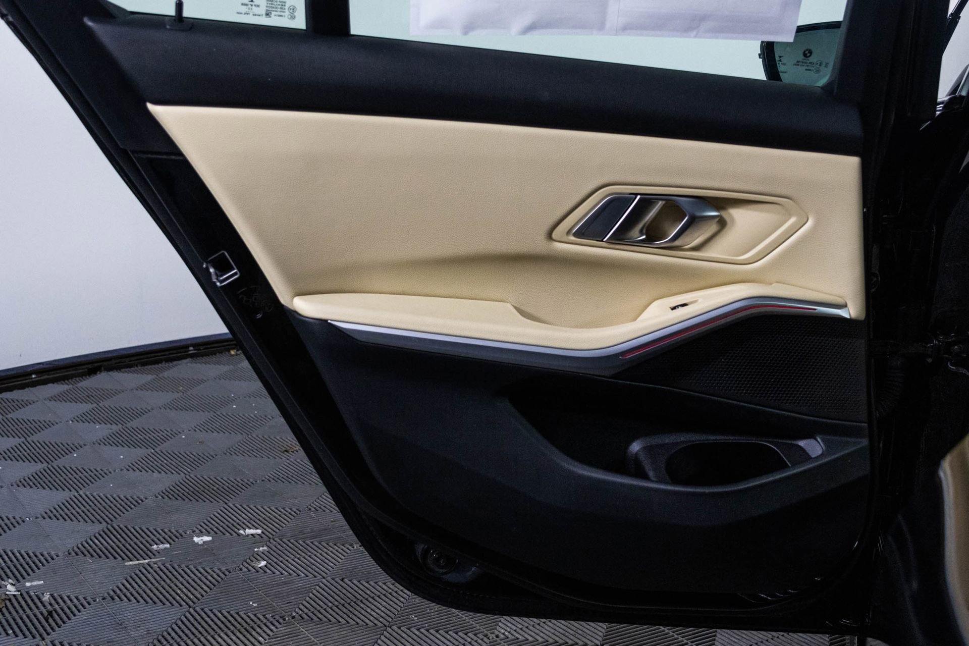 Used 2023 BMW 330i xDrive Sedan w/ Driving Assistance Package image 36