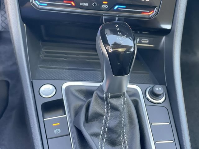 New 2026 Volkswagen Jetta SEL FWD image 18