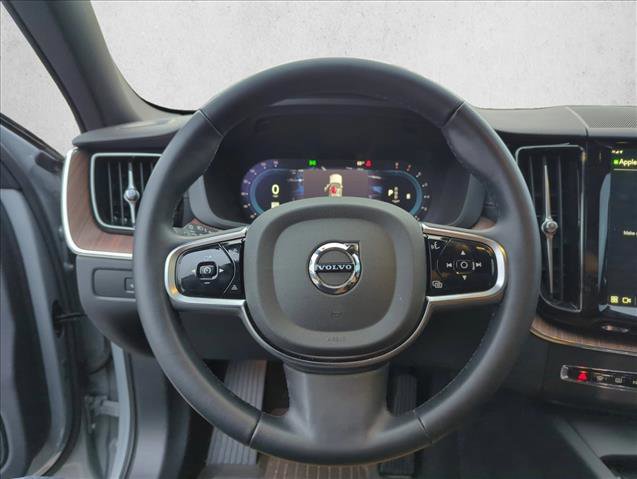 Used 2025 Volvo XC60 B5 Ultra w/ Protection Package Premier image 17