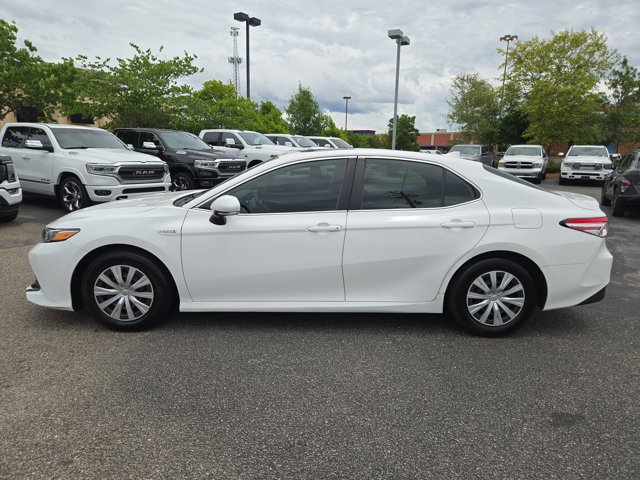 Used 2020 Toyota Camry LE w/ Sunroof Package FWD image 11