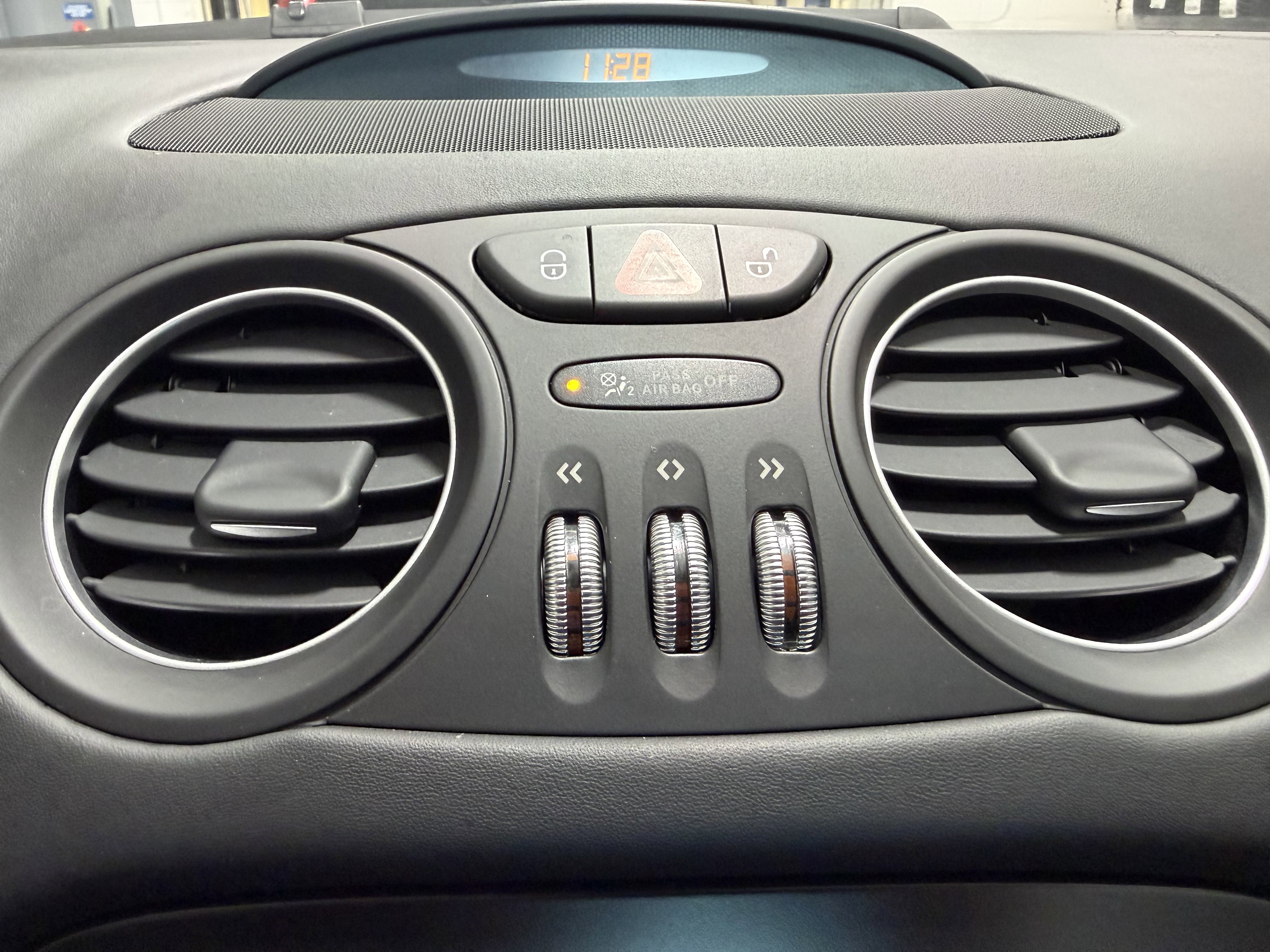 Used 2007 Mercedes-Benz SL 550 image 21