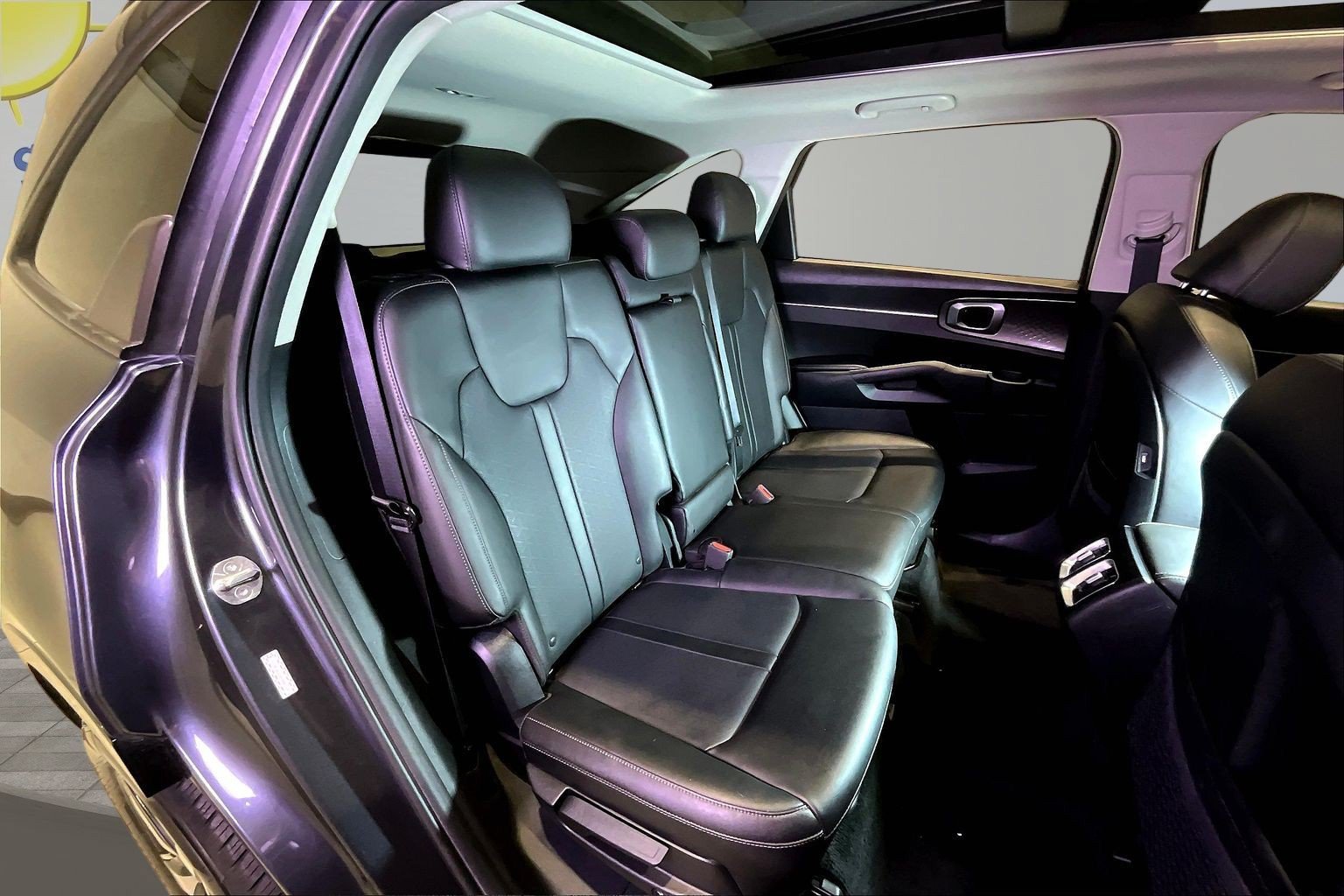 Used 2023 Kia Sorento S w/ Panoramic Sunroof Package FWD image 24
