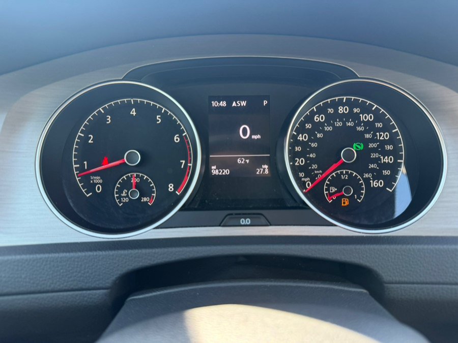 Used 2017 Volkswagen Golf S FWD image 12