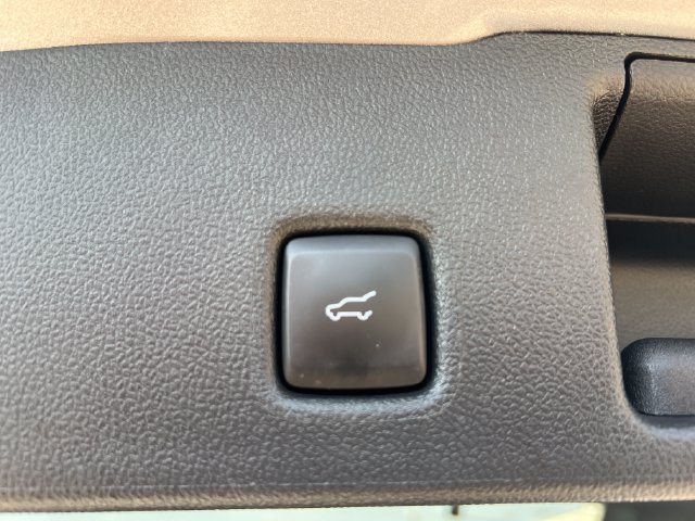 Used 2024 Ford Escape ST-Line w/ Tech Pack #1 AWD/4WD image 7
