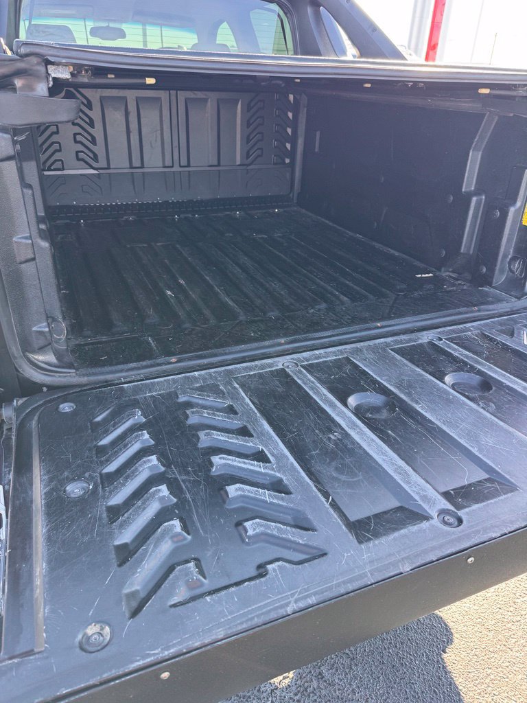 Used 2008 Chevrolet Avalanche LT w/ LT Preferred Equipment Group AWD/4WD image 13