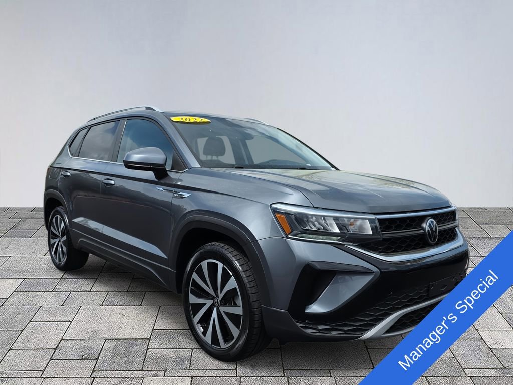 Used 2022 Volkswagen Taos SE w/ Panoramic Sunroof Package image 1