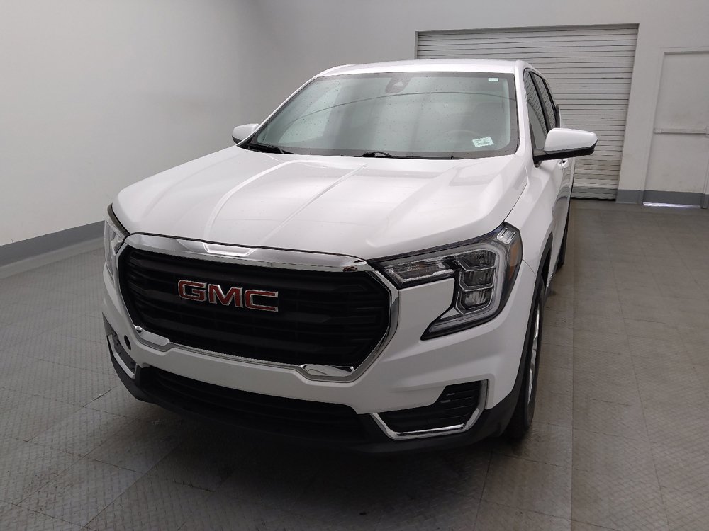 Used 2024 GMC Terrain SLE FWD image 15