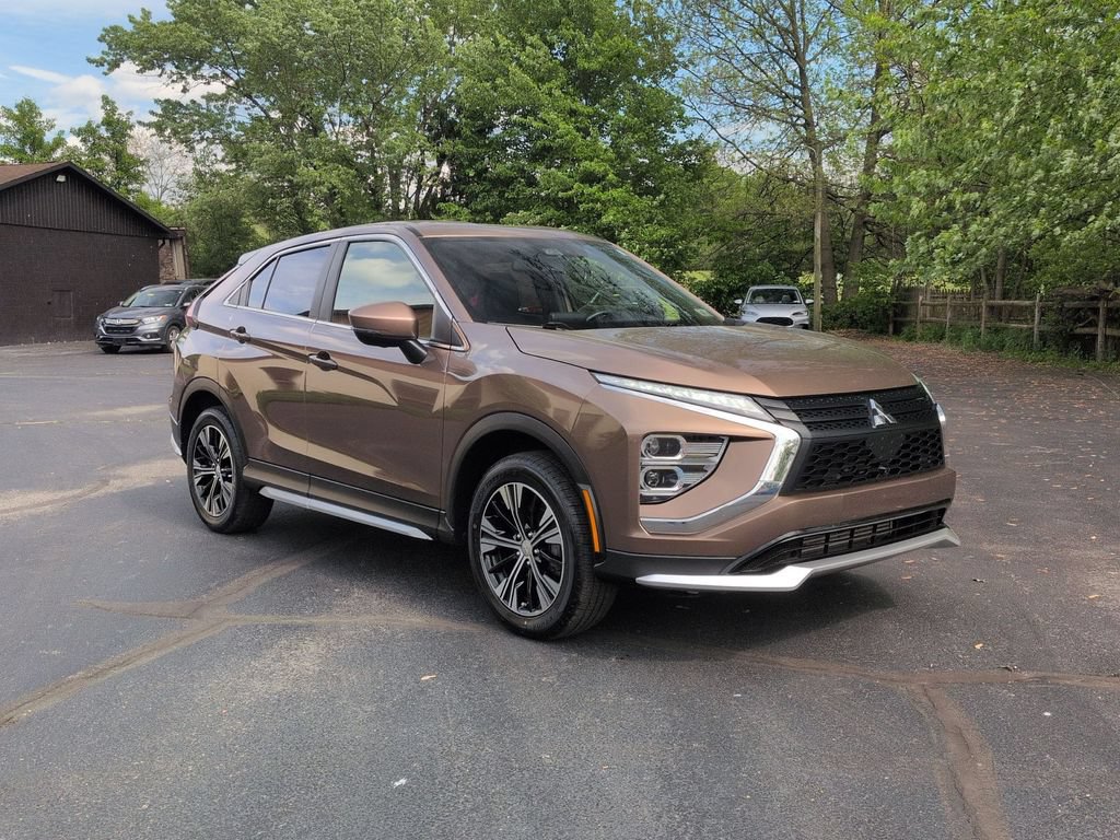 Used 2022 Mitsubishi Eclipse Cross SEL AWD/4WD image 3
