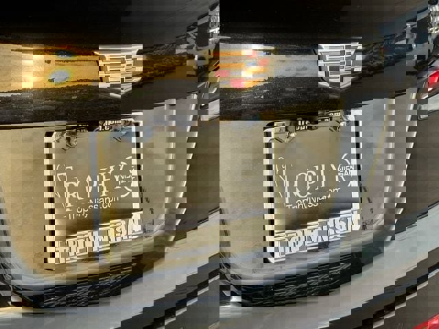 Used 2021 Cadillac XT4 Luxury w/ Cold Weather Package image 9