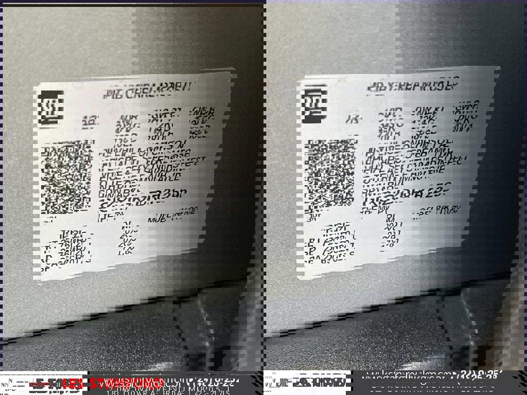 Used 2024 GMC Yukon XL SLT w/ SLT Premium Package AWD/4WD image 21