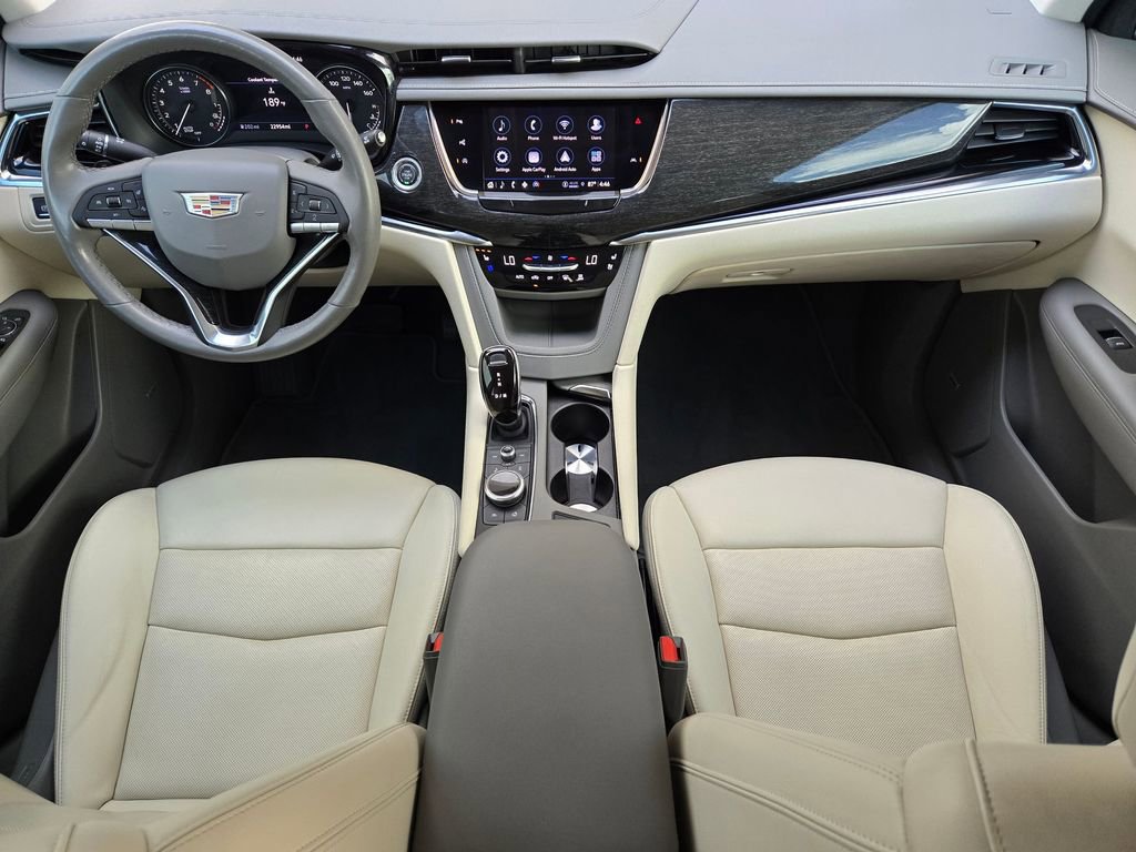 Used 2022 Cadillac XT6 Premium Luxury w/ Technology Package image 13