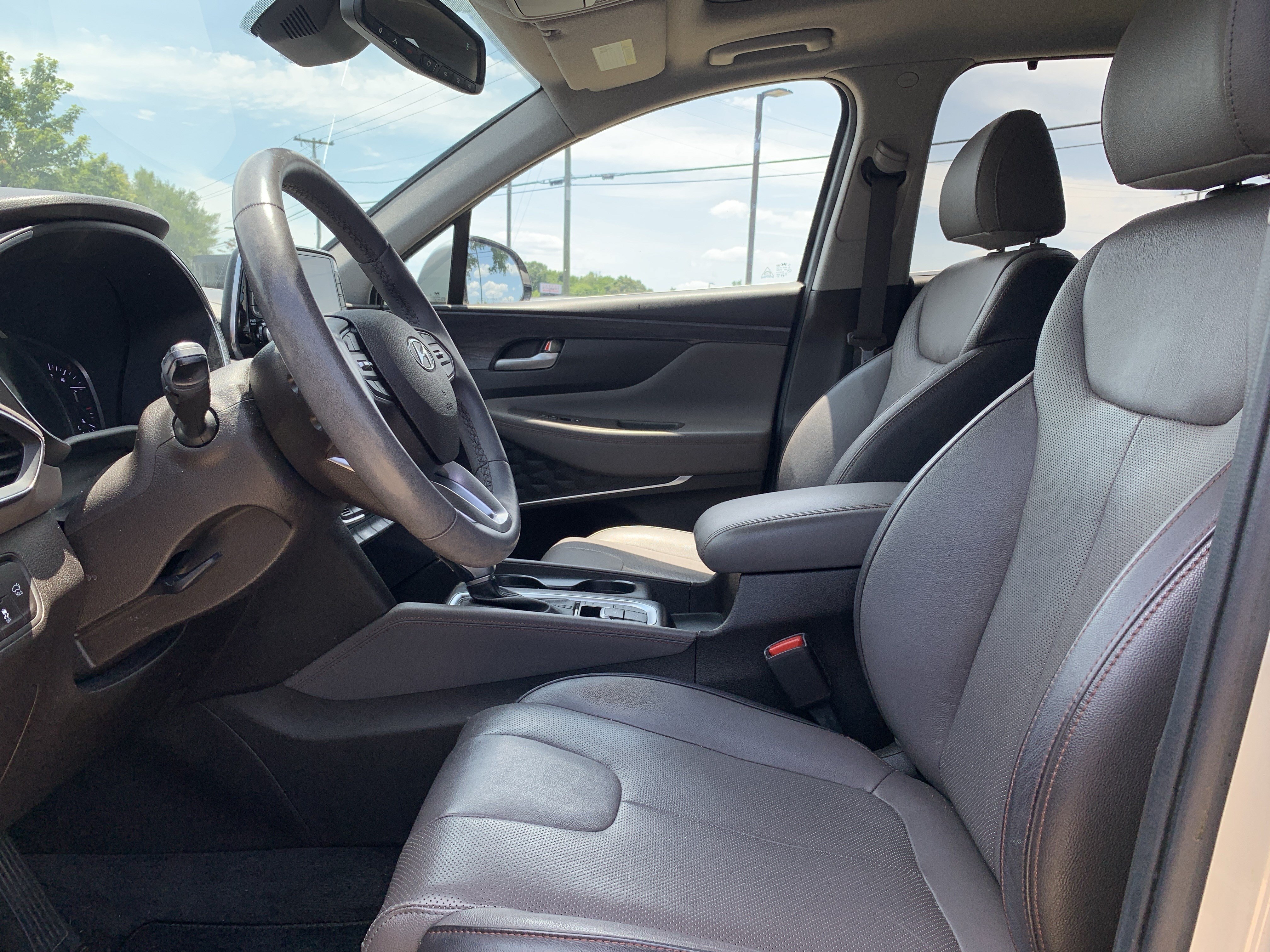 Used 2020 Hyundai Santa Fe Limited w/ Cargo Package FWD image 16