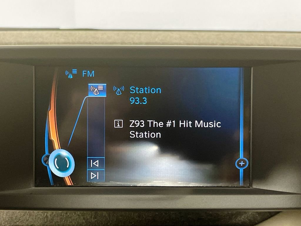 Used 2017 BMW i3 w/ Range Extender image 16