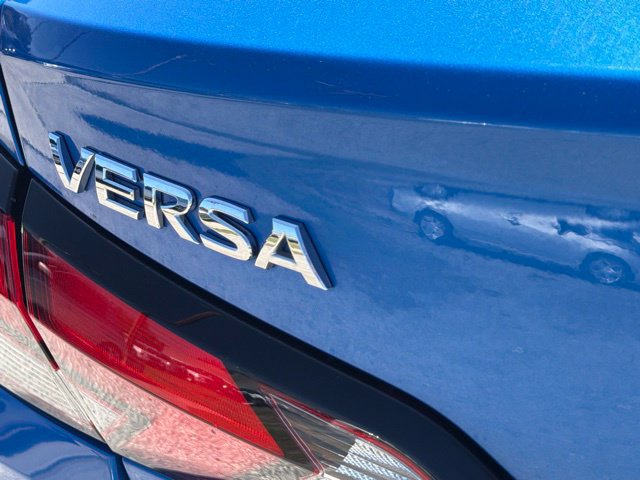 Used 2024 Nissan Versa SV FWD image 14