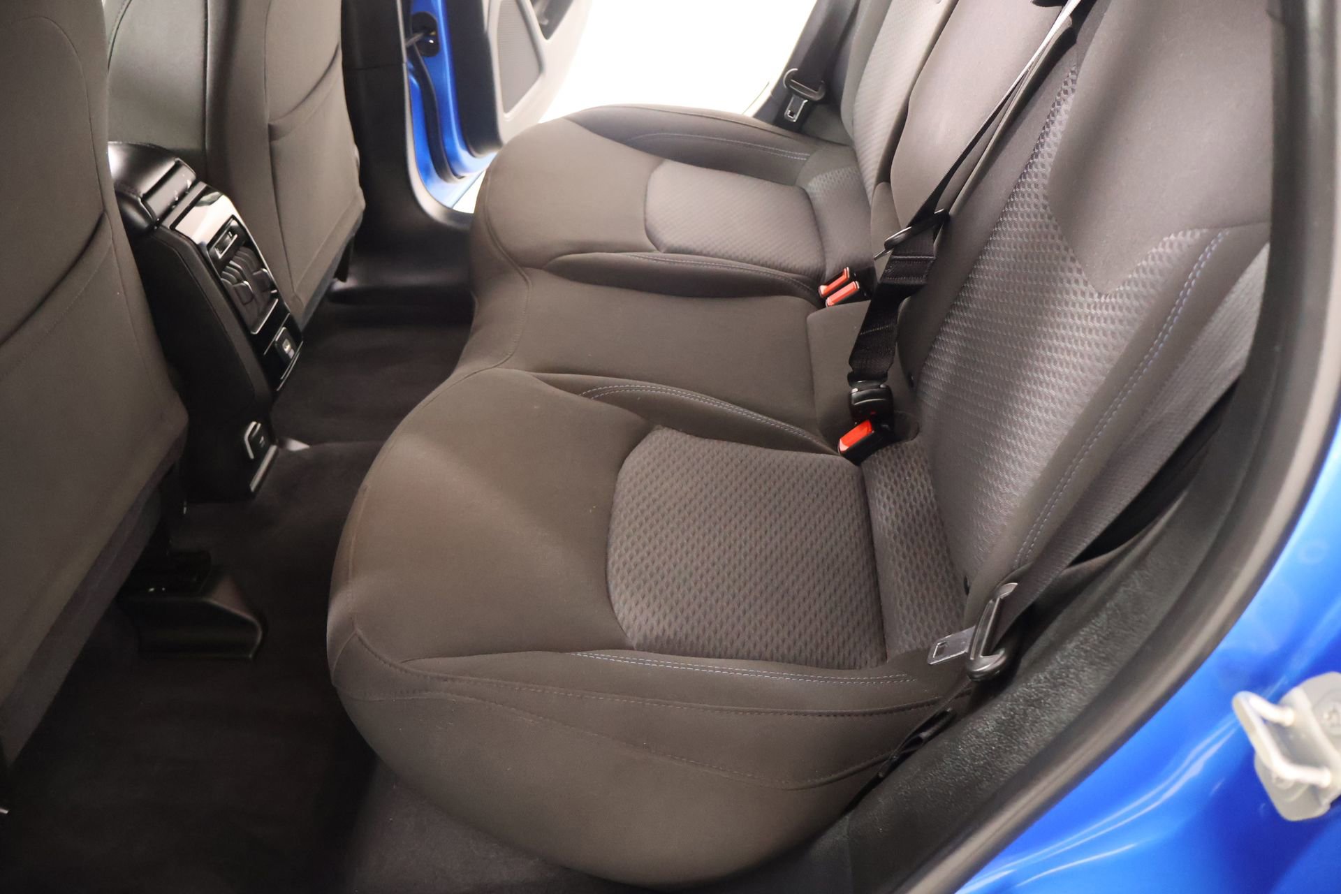 Used 2024 Jeep Compass Sport image 11