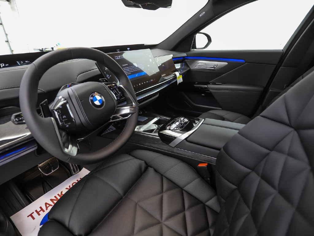 New 2027 BMW 740i xDrive w/ M Sport Package AWD/4WD image 10