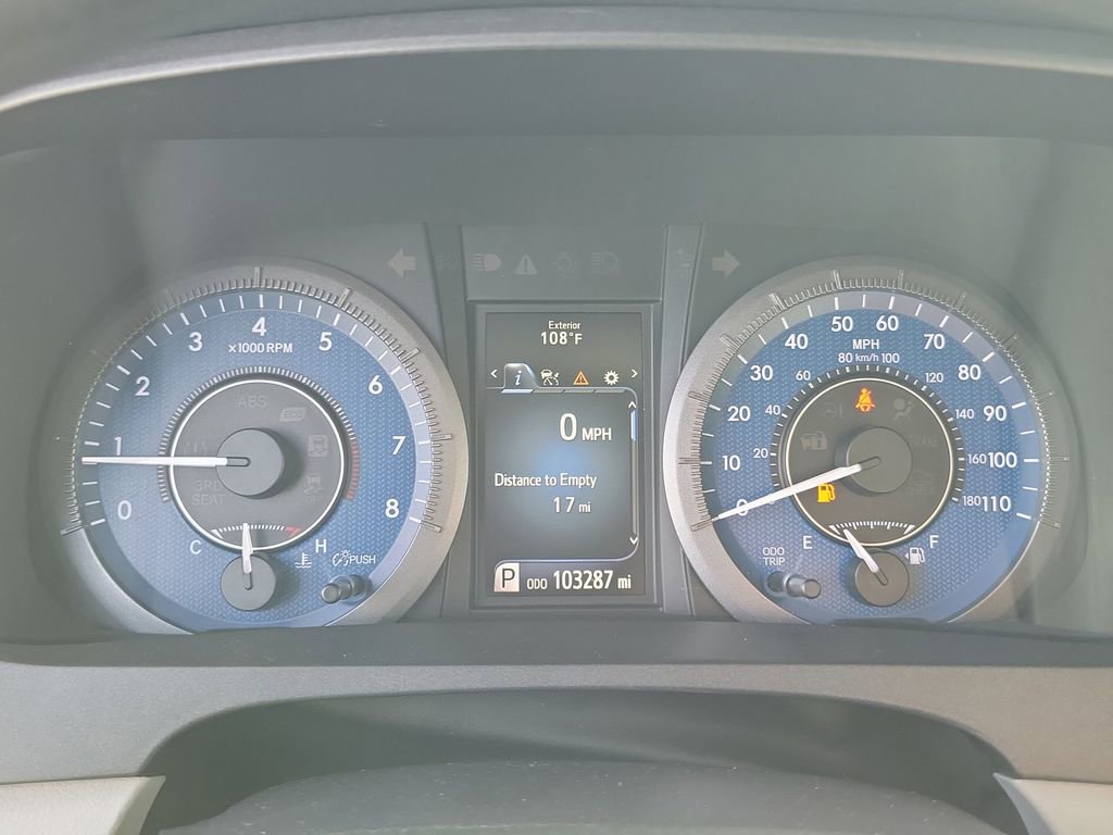 Used 2020 Toyota Sienna L w/ Carpet Mat Package image 7