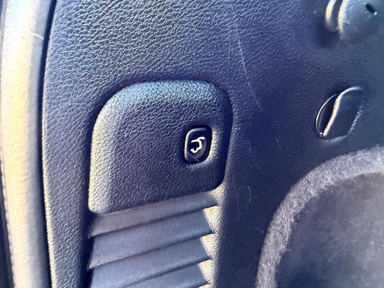 Used 2020 Jeep Grand Cherokee Limited image 6