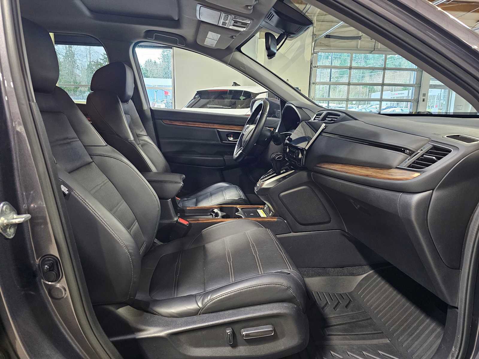 Used 2022 Honda CR-V Touring image 10
