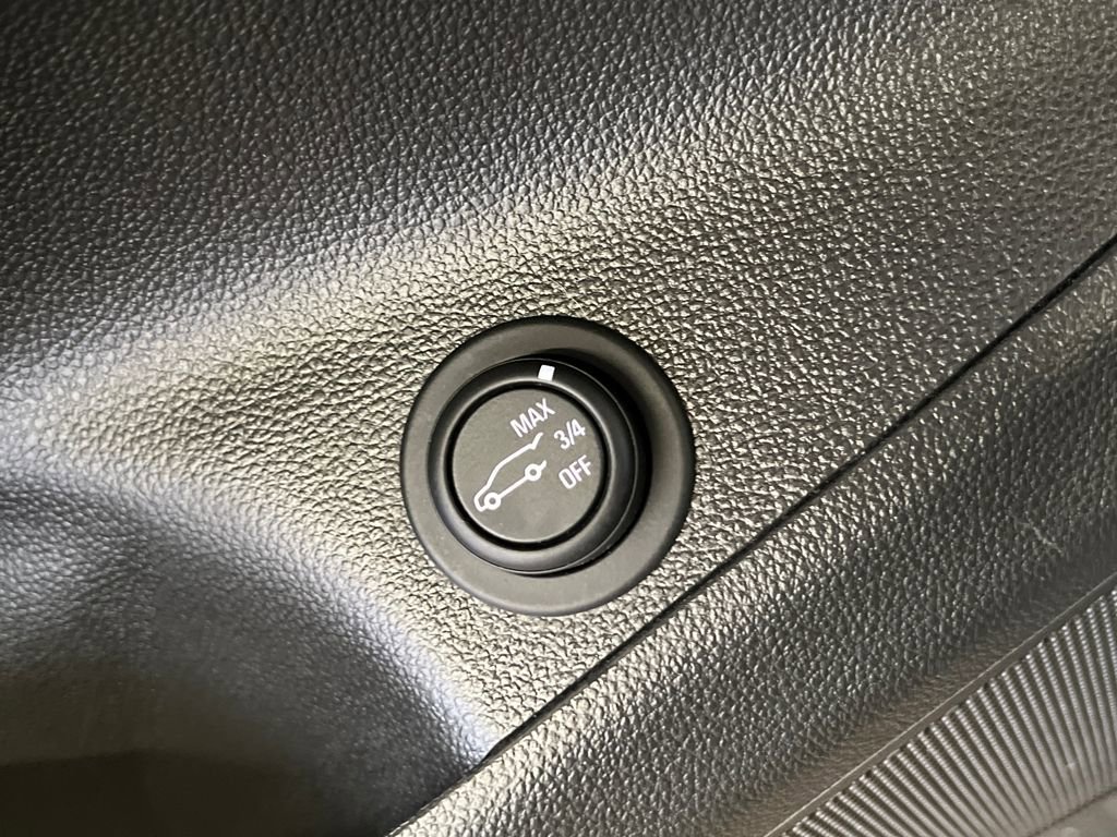 Used 2020 Buick Envision Essence image 31