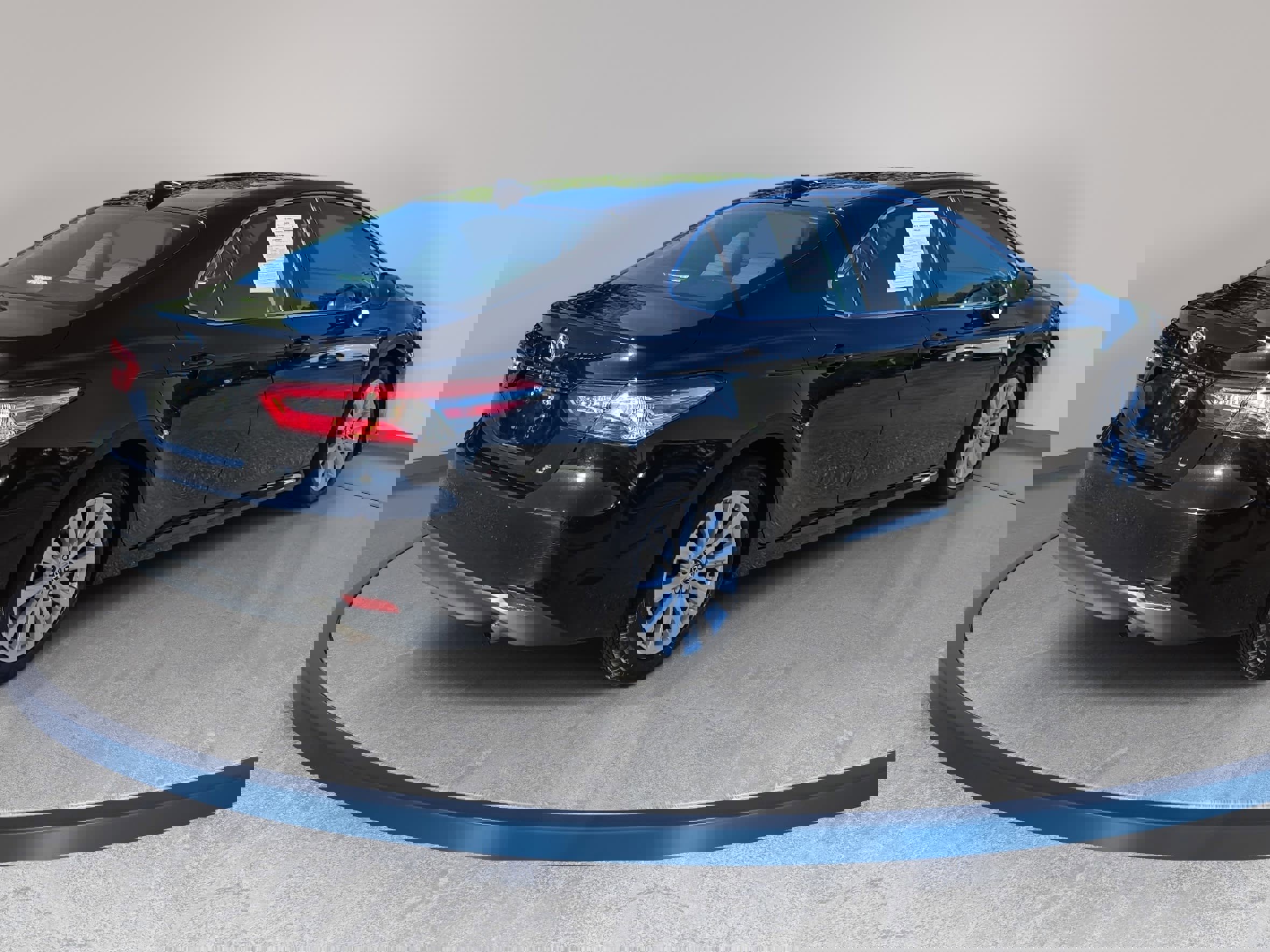 Used 2020 Toyota Camry LE FWD image 5