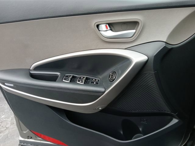 Used 2016 Hyundai Santa Fe Sport image 16