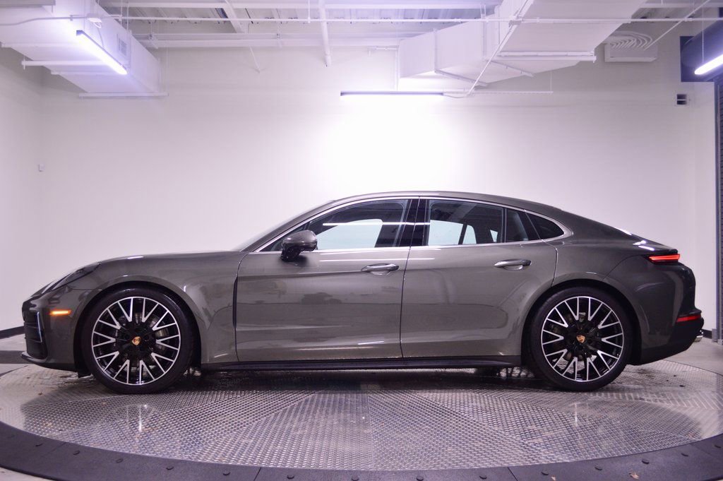 Certified 2025 Porsche Panamera 4 AWD/4WD image 2